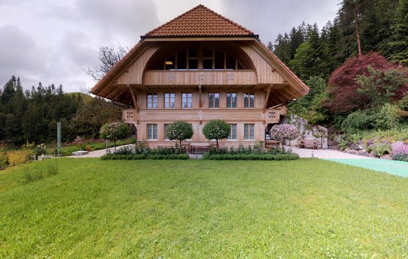 Neuwertiges Emmentaler Bauernhaus