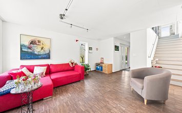 Vorschaubild 4 mit Text alle 19 Bilder zentral darüber gelegt